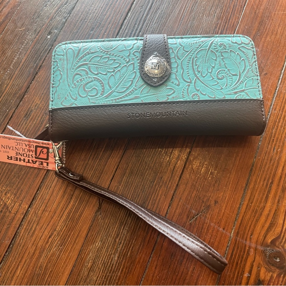 Stone Mountain Accessories Turquoise and Dark Brown Wallet
